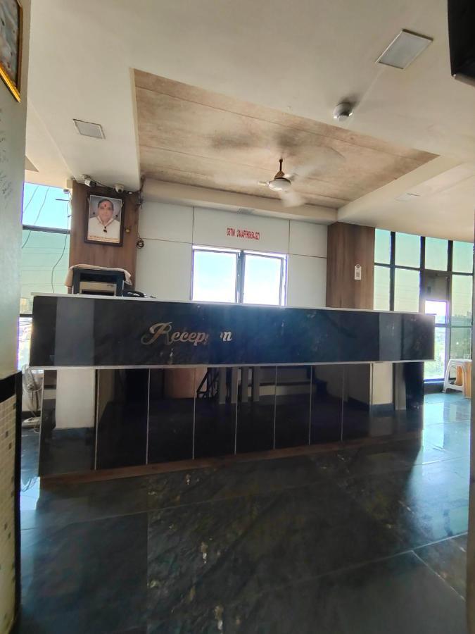 Hotel Palm Residency Ahmedabad Extérieur photo
