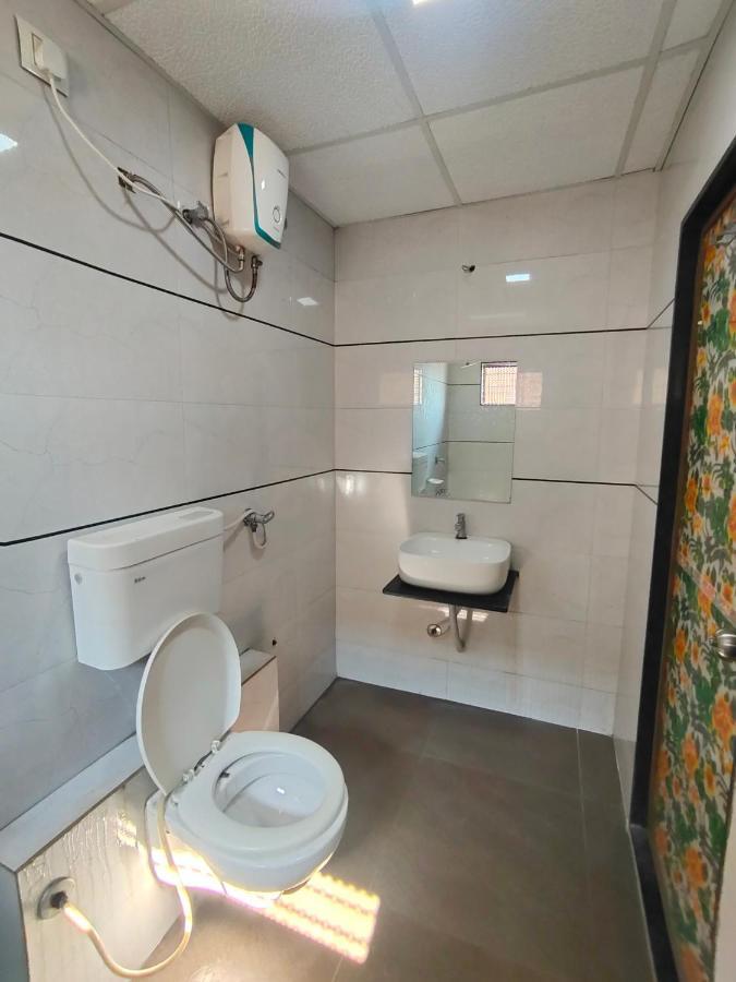 Hotel Palm Residency Ahmedabad Extérieur photo