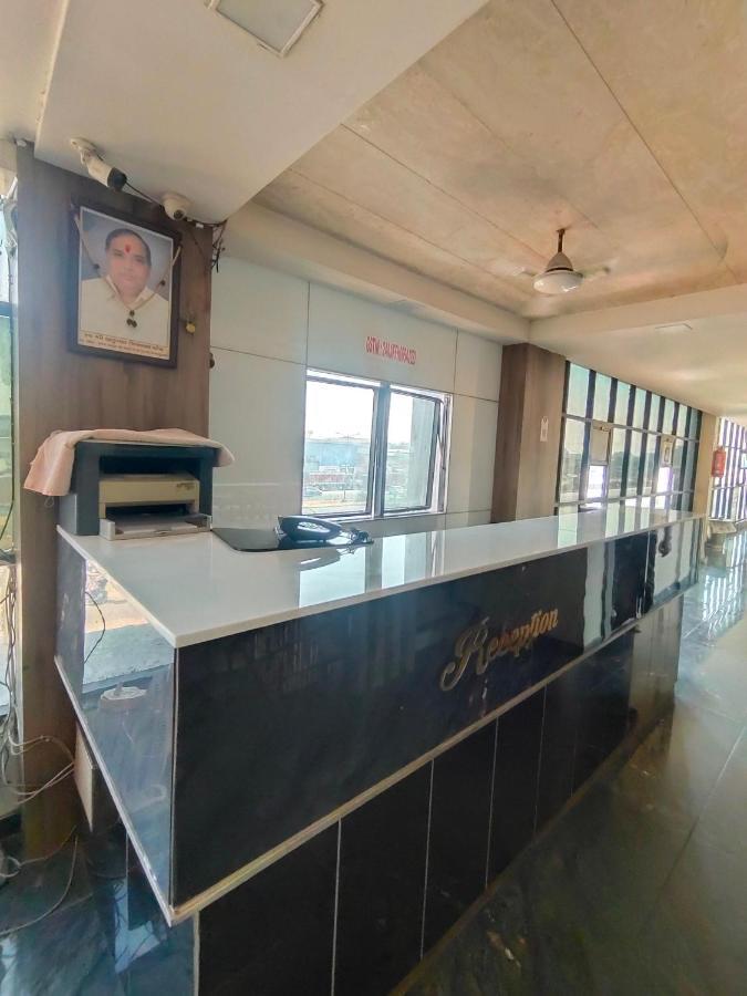 Hotel Palm Residency Ahmedabad Extérieur photo